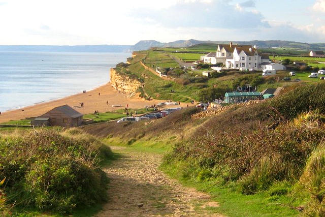 hive beach coastal path