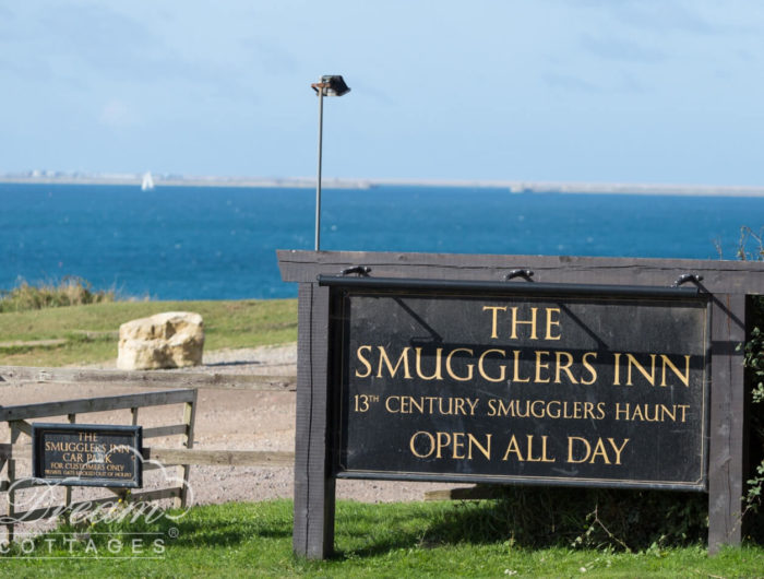 Dog friendly pubs Dorset - Smugglers Inn