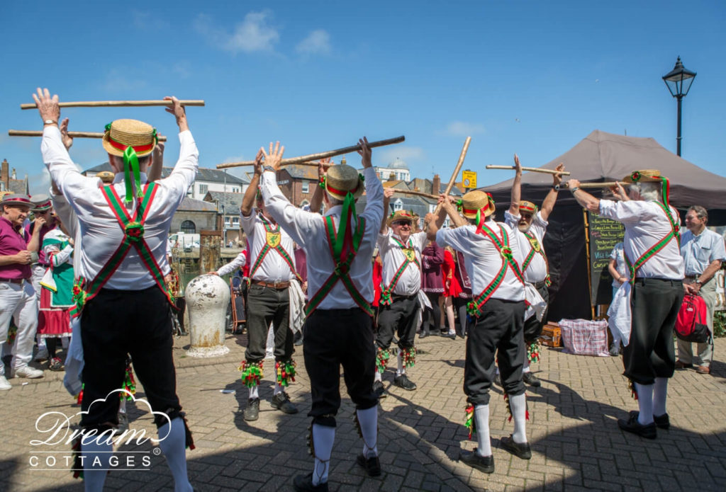 Wessex Folk Festival dancers 2018